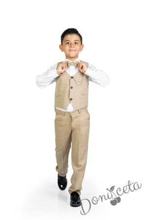 Официален костюм за момче от 4 части елек , риза в бяло, панталон и папийонка в бежово и брожка-верижка 11311259