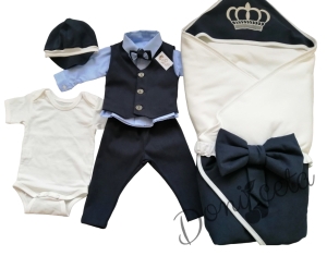 Луксозен бебешки комплект за изписване за момче с костюм и елек в тъмносиньо
