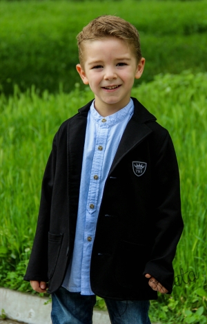 Детско  сако за момче в черно с кръпки