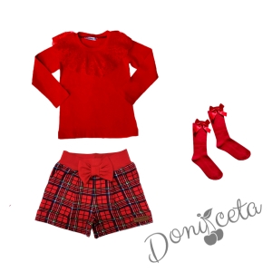 Детски комплект от 3 части - къси панталонки в червено каре, блуза в червено с дантела и чорапи в червено