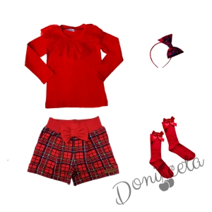 Детски комплект от 4 части - къси панталонки в червено каре, блуза в червено с дантела, диадема каре и чорапи в червено