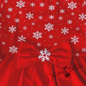 Коледна детска рокля в червено със снежинки 2