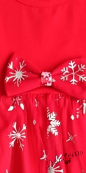 Детска коледна рокля в червено  с панделка на бели снежинки 2