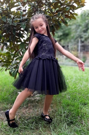 Детска официална рокля с къс ръкав с дантела в черно с тюл Анабел