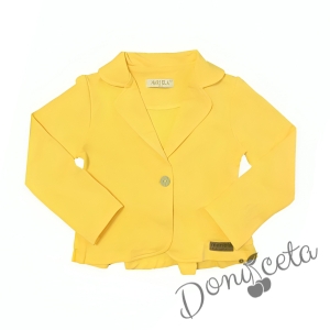Комплект за момиче от блуза в бяло с балони, къси панталони и сако в жълто 4