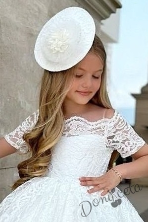 Официална детска рокля в бяло от дантела с къс ръкав и капела Ноеми 2