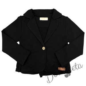 Комплект от риза в бяло с черни къдрици, сако и къси панталони в черно 3