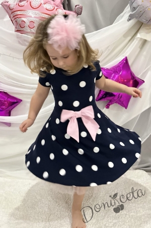Официална/ежедневна детска рокля в тъмносиньо на бели точки с розова панделка 3