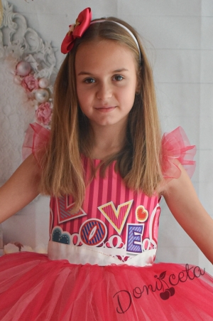 Официална детска рокля с тюл в цилама с надпис LOVE 2