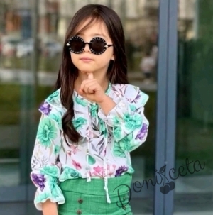 Комплект за момиче от блуза с дълъг ръкав на цветя и панталон с копчета в зелено 2