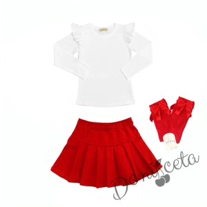 Комплект от пола плисе в червено и блуза в бяло и чорапи