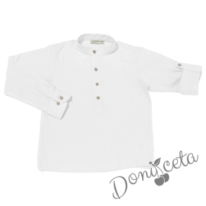 Детска риза с дълъг ръкав за момче в бяло без яка с бежови копчета 3