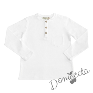 Детски комплект за момче от блуза в бяло с дълъг ръкав и дълги дънки в синьо 2