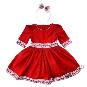 Детска рокля в червено с фолклорни/етно мотиви тип носия и диадема в бяло