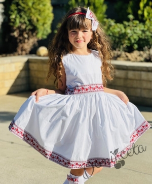 Детска народна носия рокля в бяло без ръкав с фолклорни/етно мотиви8