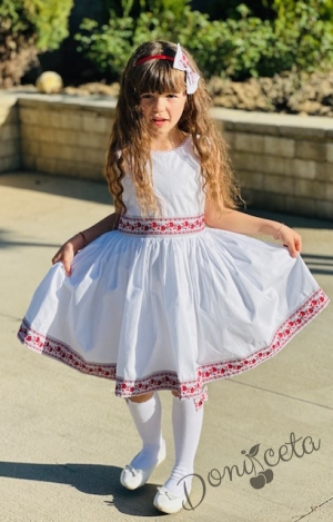 Детска народна носия рокля в бяло без ръкав с фолклорни/етно мотиви12