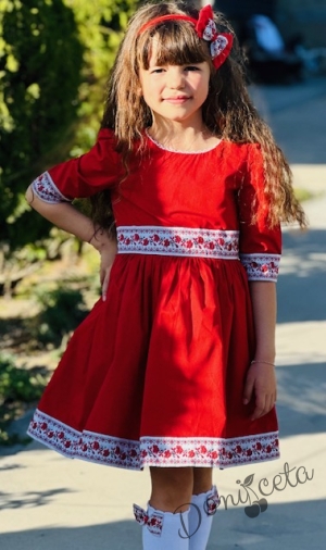 Детска народна носия-рокля в червено с фолклорни/етно мотиви 9