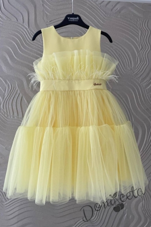 Празнична детска рокля без ръкав с богат тюл и пера в жълто Анелия