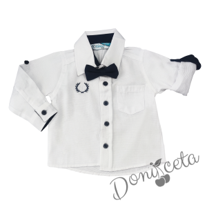 Бебешки комплект от риза в бяло с папийонка и панталон в синьо 2