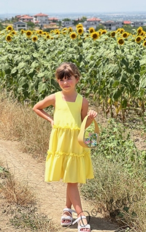 Официална или ежедневна детска рокля с къдрички в жълто 7748829314