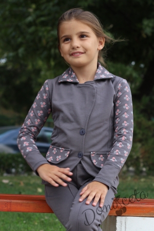 Ватиран комплект за момиче от сако в сиво на цветенца с клин