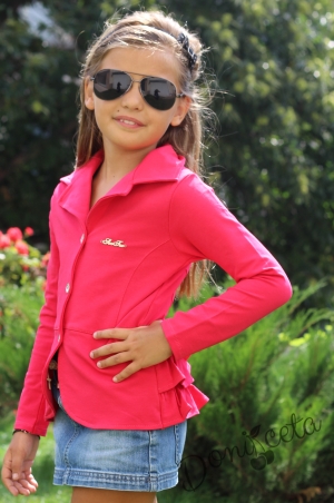 Children's jacket in rusberry colur with curls 