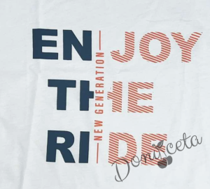 Детска тениска за момче в бяло с надписи в тъмносиньо и оранжево Enjoy the ride