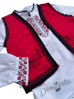 Народна носия за момче 53 с бродерия на риза, елек и потури, червен колан и гети