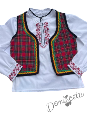 Народна носия за момче 85 с фолклорни/етно мотиви, с кариран елек и кариран колан и гети 2