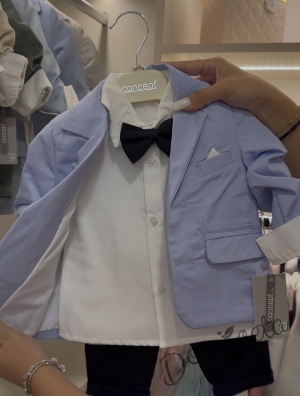 Бебешки комплект за момче от 4 части - сако в светлосиньо, панталон в тъмносиньо, риза в бяло и папийонка