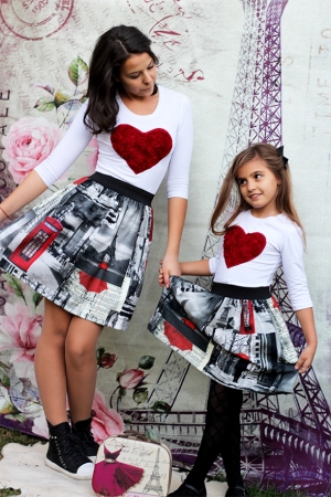 Ladies skirt with motifs of London and Paris