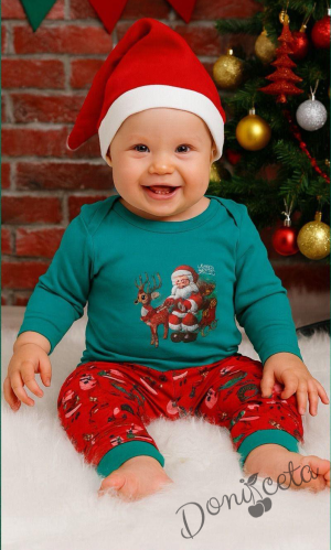 Бебешки коледен комплект от боди в зелено с коледна картинка, панталонки с коледни мотиви и коледна шапка