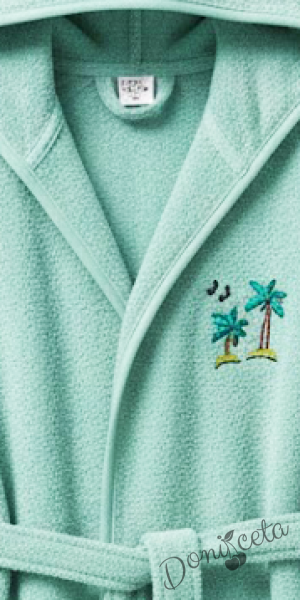 Детски халат за баня в цвят мента с качулка, джобчета и картинка