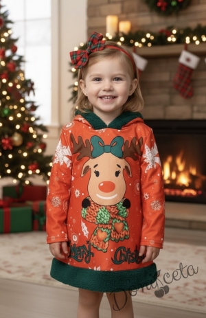 Детска весела коледна рокля в червено с еленче и качулка 