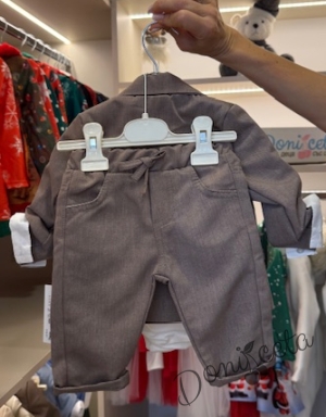 Бебешки костюм от 4 части за момче-сако в кафяво, боди-риза в бяло и панталон в кафяво и папийонка