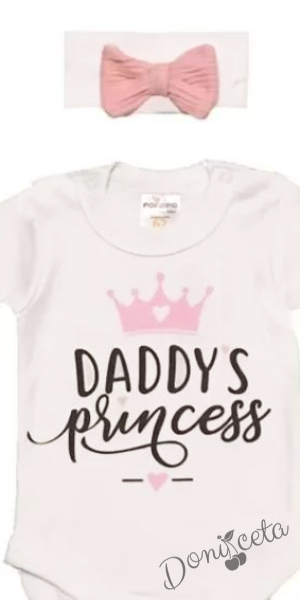 Бебешки комплект за момиче от 3 части в бяло - боди в бяло с надпис, ританки в сиво с панделка и диадема с панделка в прасковено