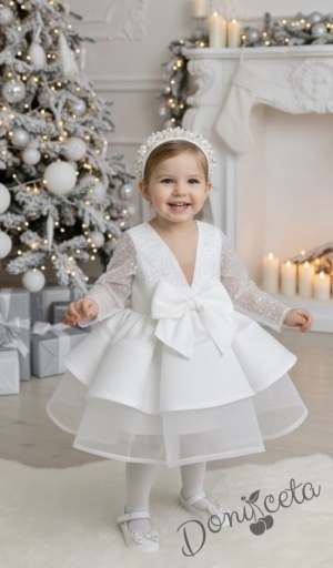 Официална детска рокля Мира с дълъг ръкав в бяло с пайети отгоре  от колекция Снежина
