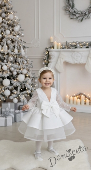 Официална детска рокля Мира с дълъг ръкав в бяло с пайети отгоре  от колекция Снежина