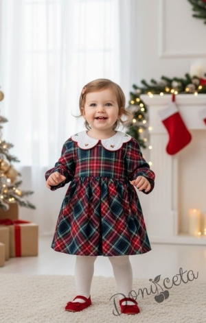 Бебешка коледна рокля с дълъг ръкав в каре с ефектна яка с коледни мотиви