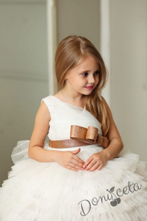 Детска официална рокля в бяло с богат тюл на пластове и златна панделка Кристин