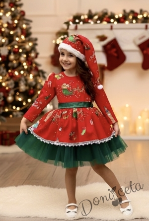 Коледна детска рокля с дълъг ръкав в червено с коледни мотиви и панделка, тюл в зелено и коледна шапка Шели