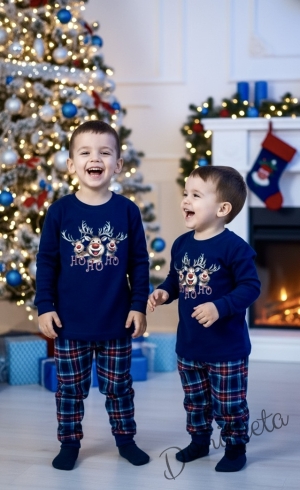 Детска коледна пижама Блитцен в тъмносиньо с весели еленчета и надпис