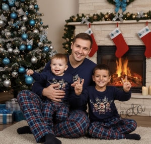 Мъжка коледна пижама Блитцен в тъмносиньо с весели еленчета и надпис 