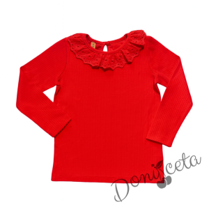 Детска рипсана блуза с дълъг ръкав в червено с дантела