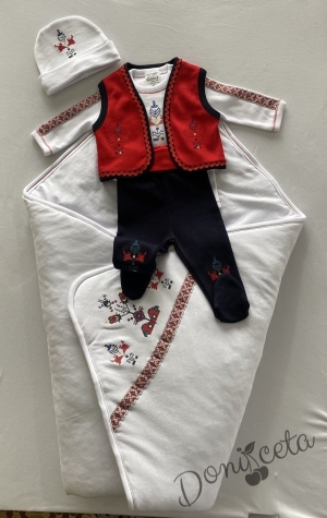 Бебешки комплект за изписване за момче с етно мотиви 