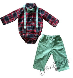 Коледен бебешки комплект от риза каре, панталони в зелено с тиранти и папийонка в зелено