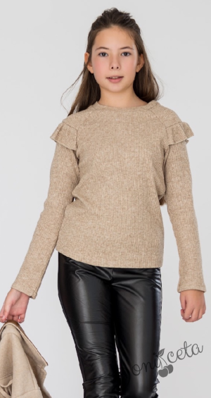Блуза от плетиво за момиче с дълъг ръкав в бежово с къдрички и блестящи нишки