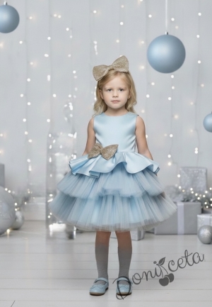Коледна детска рокля в светлосиньо с тюл и панделка в златисто