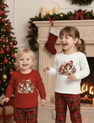 Коледна детска пижама Донър с горнище в червено с коледни мотиви и долнище в червено каре Карена