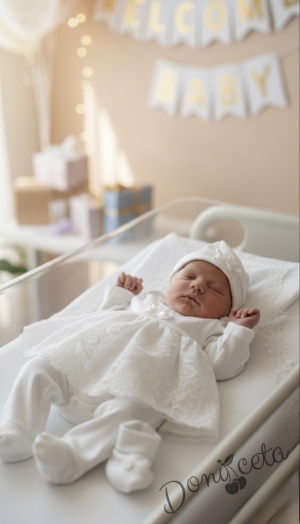 Комплект за изписване за момиче с рокличка от 7 части с дантела в бяло